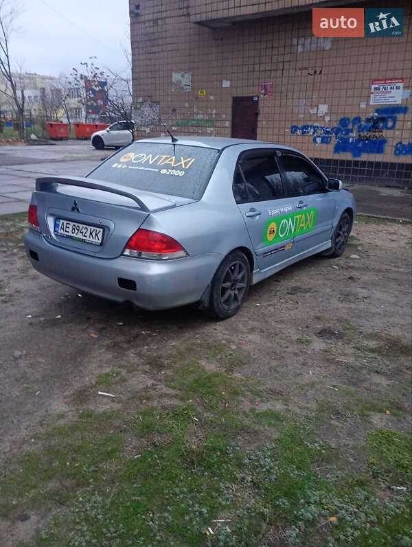 Седан Mitsubishi Lancer 2006 в Кам'янському