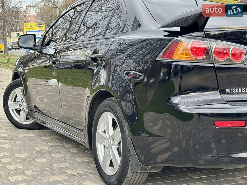 Седан Mitsubishi Lancer 2009 в Одесі