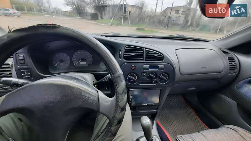 Седан Mitsubishi Lancer 1996 в Братському