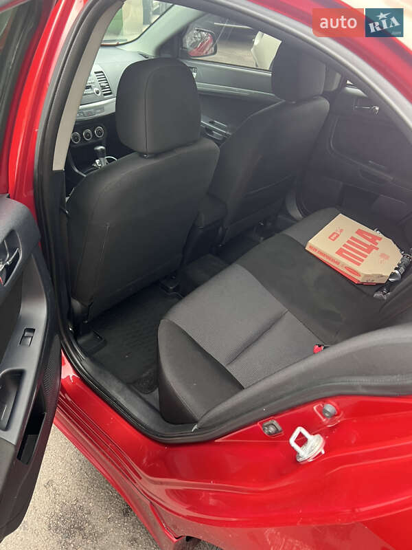 Седан Mitsubishi Lancer 2009 в Киеве