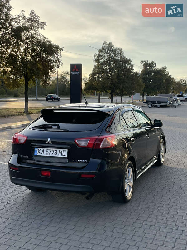 Хэтчбек Mitsubishi Lancer 2008 в Запорожье