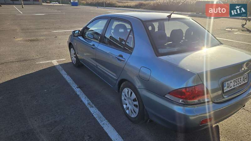 Седан Mitsubishi Lancer 2006 в Луцке