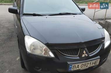 Седан Mitsubishi Lancer 2004 в Новгородці