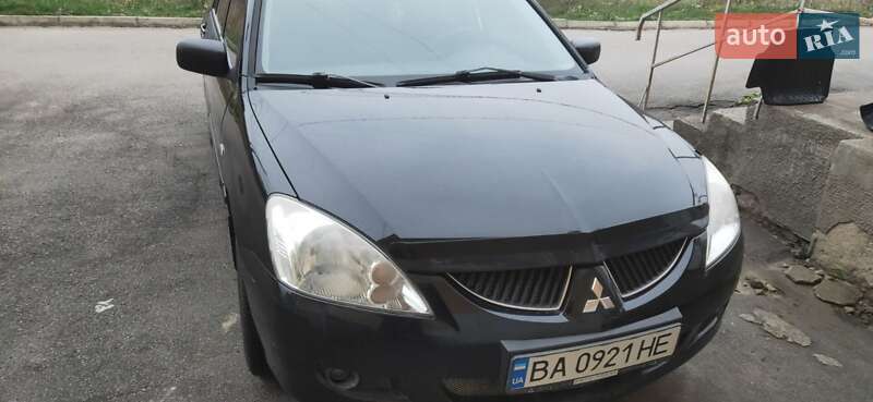 Седан Mitsubishi Lancer 2004 в Новгородці фото Седан Mitsubishi Lancer 2004 в Новгородці