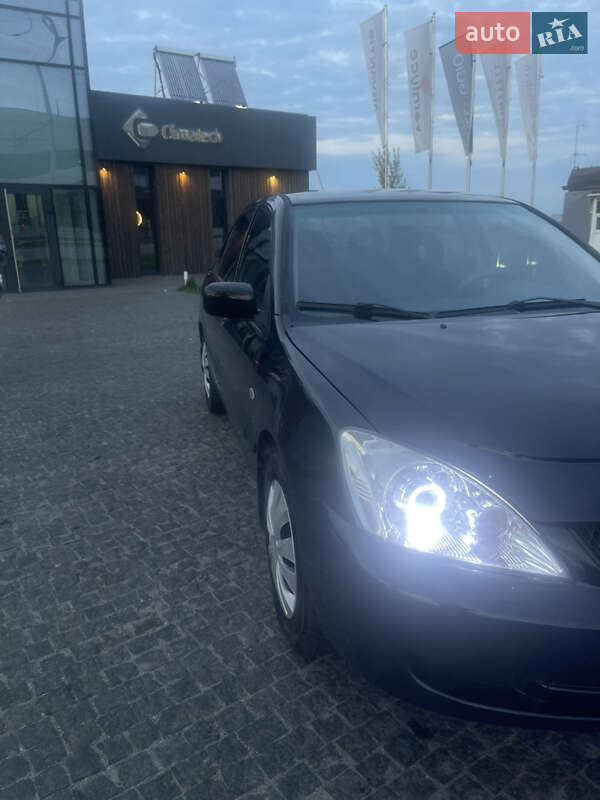 Седан Mitsubishi Lancer 2006 в Днепре