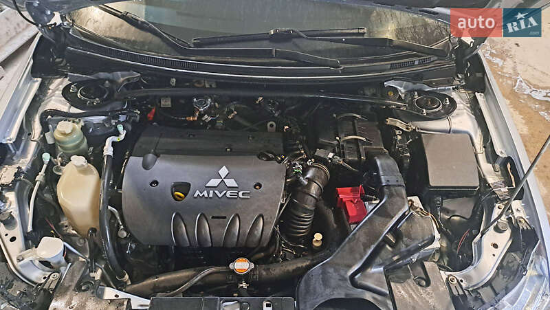 Седан Mitsubishi Lancer 2007 в Одессе