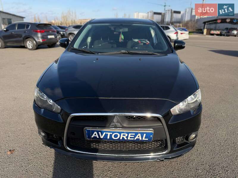 Седан Mitsubishi Lancer 2015 в Кривому Розі