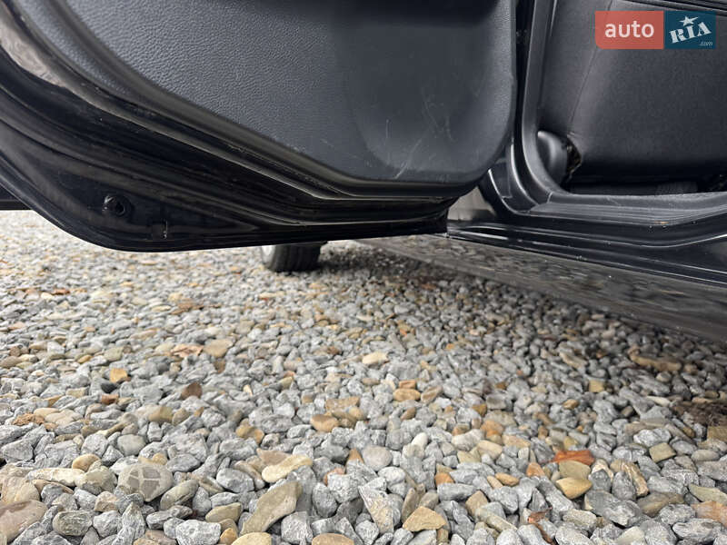 Седан Mitsubishi Lancer 2008 в Черновцах