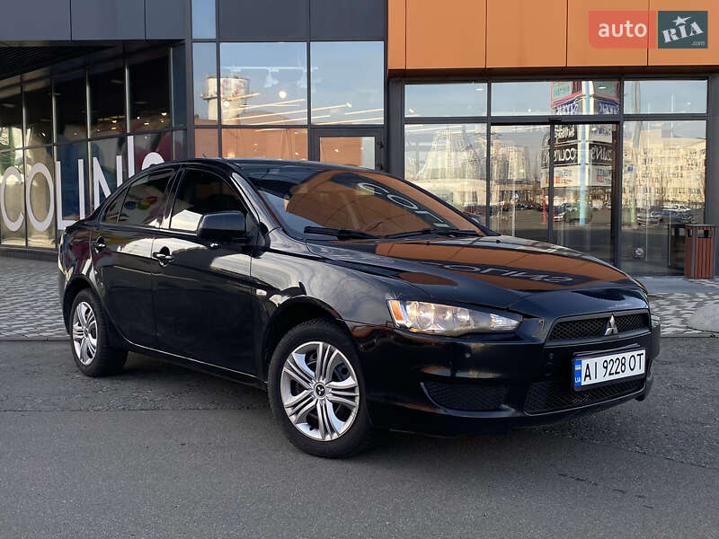 Седан Mitsubishi Lancer 2010 в Киеве фото 2 Седан Mitsubishi Lancer 2010 в Киеве