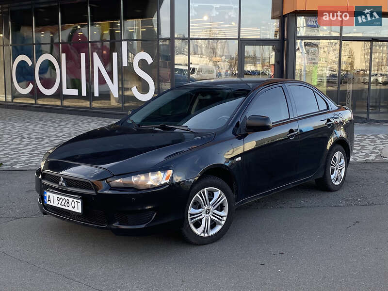 Седан Mitsubishi Lancer 2010 в Киеве фото 4 Седан Mitsubishi Lancer 2010 в Киеве