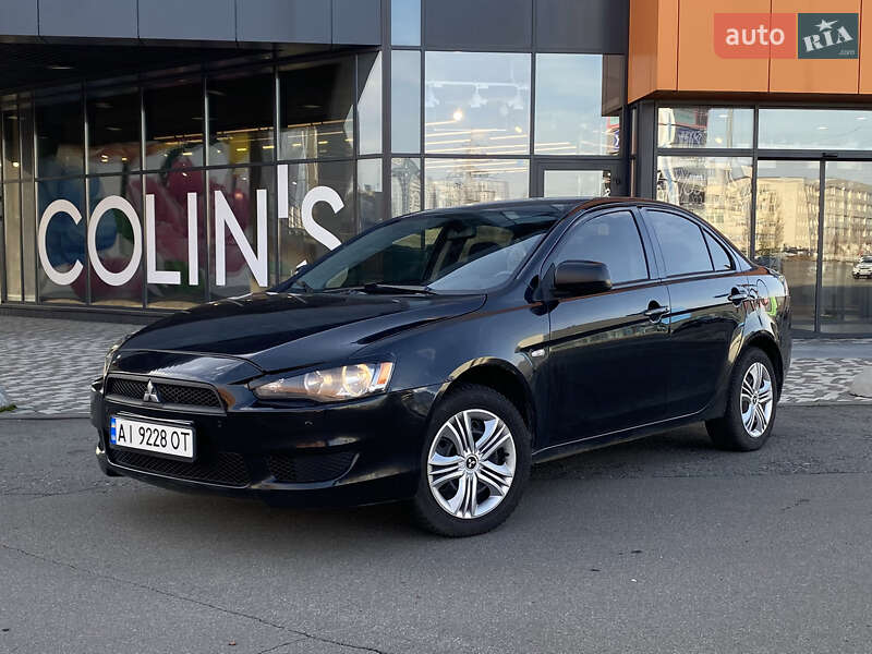 Седан Mitsubishi Lancer 2010 в Киеве фото 6 Седан Mitsubishi Lancer 2010 в Киеве