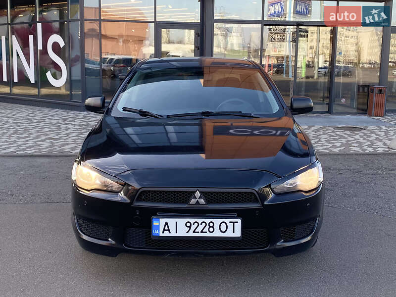 Седан Mitsubishi Lancer 2010 в Киеве фото 7 Седан Mitsubishi Lancer 2010 в Киеве