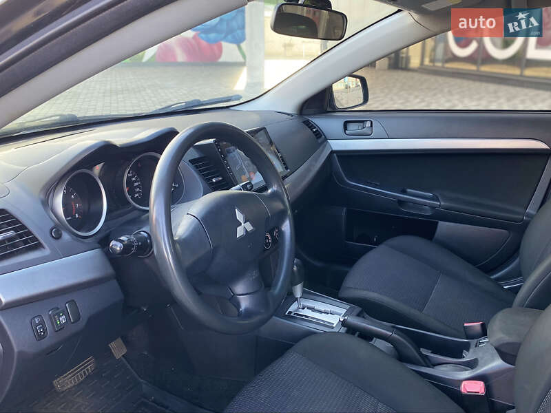 Седан Mitsubishi Lancer 2010 в Киеве фото 16 Седан Mitsubishi Lancer 2010 в Киеве