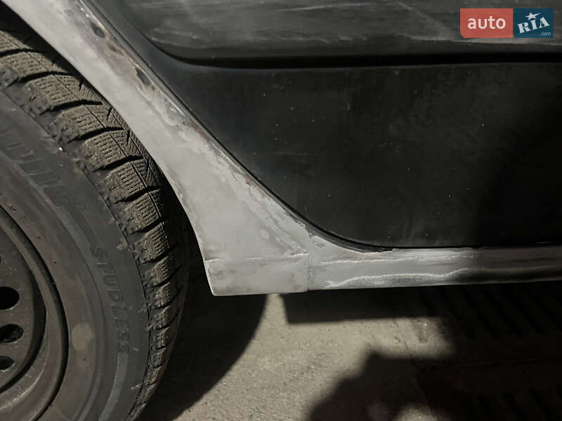 Седан Mitsubishi Lancer 2006 в Немирове