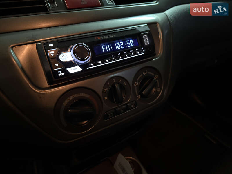 Седан Mitsubishi Lancer 2008 в Днепре