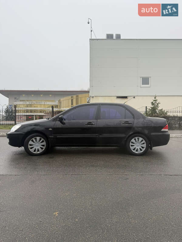 Седан Mitsubishi Lancer 2007 в Киеве