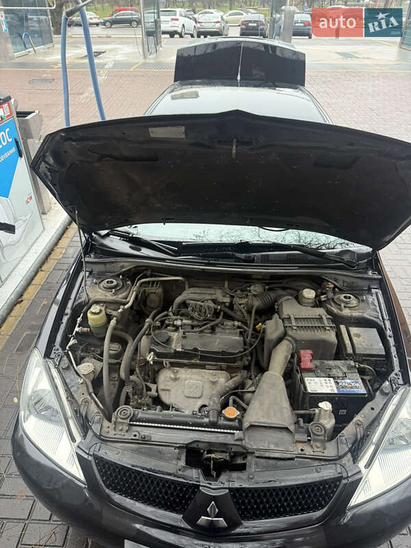 Седан Mitsubishi Lancer 2007 в Киеве