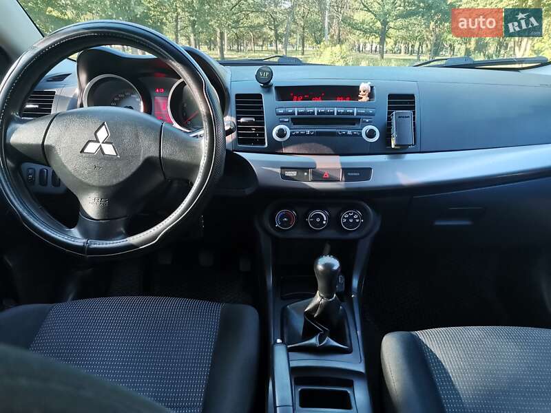 Седан Mitsubishi Lancer 2009 в Харькове
