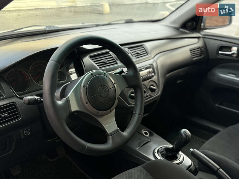 Седан Mitsubishi Lancer 2004 в Дніпрі фото 8 Седан Mitsubishi Lancer 2004 в Дніпрі