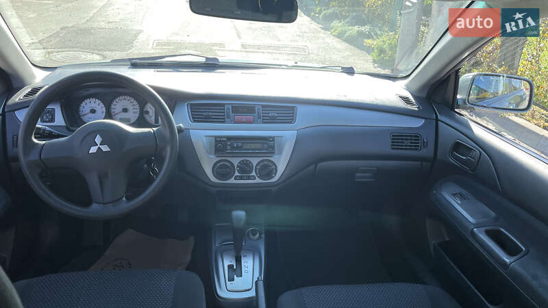 Седан Mitsubishi Lancer 2008 в Виннице