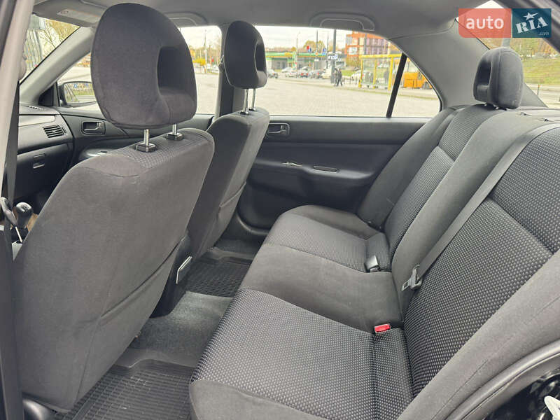 Седан Mitsubishi Lancer 2009 в Дніпрі