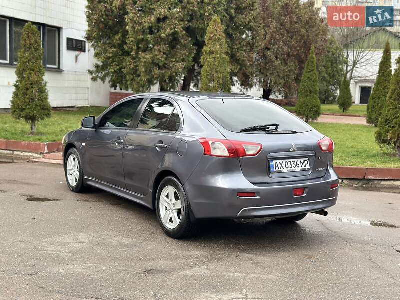 Хетчбек Mitsubishi Lancer 2009 в Києві