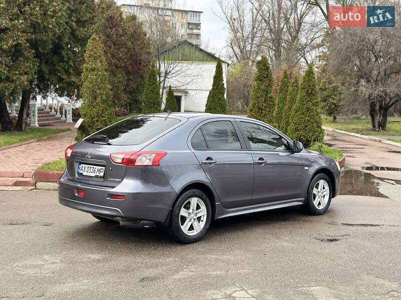 Хетчбек Mitsubishi Lancer 2009 в Києві