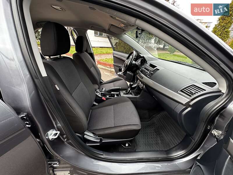 Хетчбек Mitsubishi Lancer 2009 в Києві