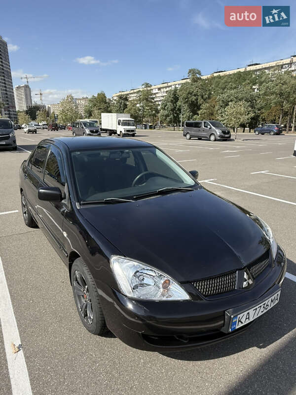 Седан Mitsubishi Lancer 2008 в Киеве