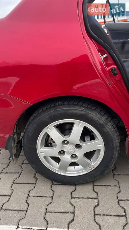 Седан Mitsubishi Lancer 2007 в Черновцах