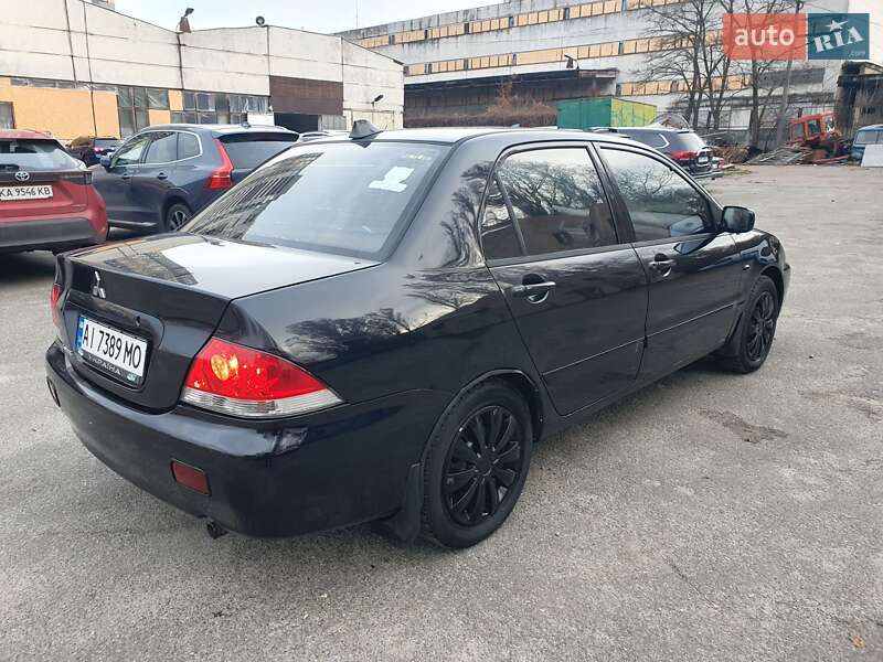 Седан Mitsubishi Lancer 2006 в Киеве