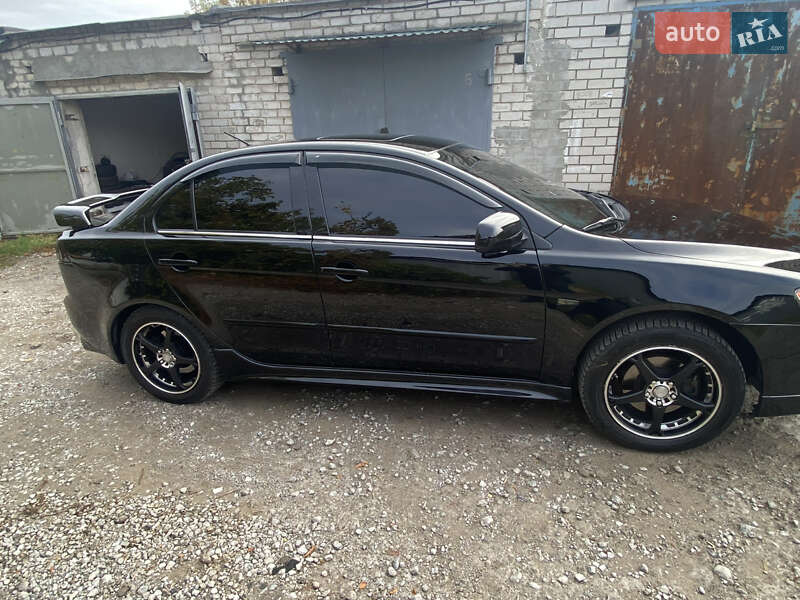 Седан Mitsubishi Lancer 2008 в Днепре