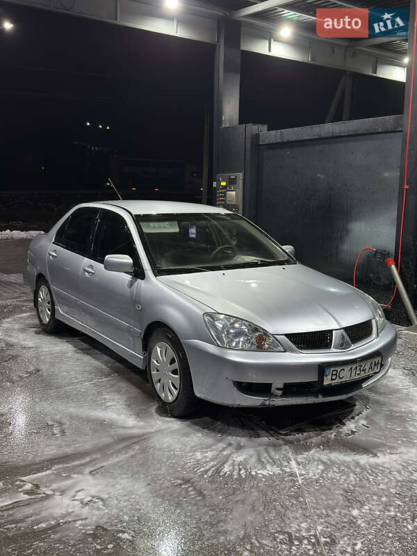 Седан Mitsubishi Lancer 2006 в Львові фото 4 Седан Mitsubishi Lancer 2006 в Львові