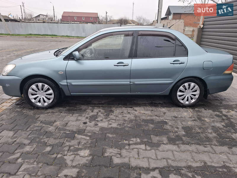 Седан Mitsubishi Lancer 2006 в Миколаєві