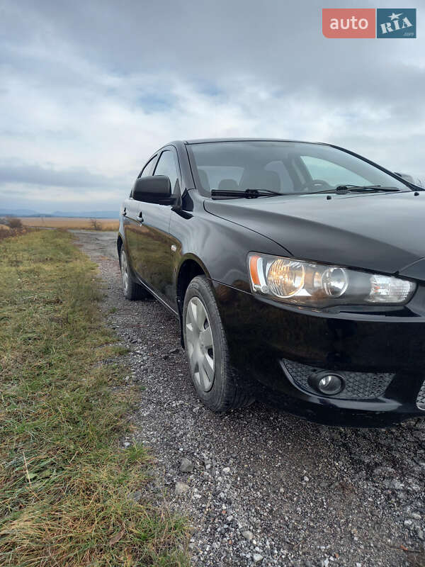 Седан Mitsubishi Lancer 2008 в Кременце
