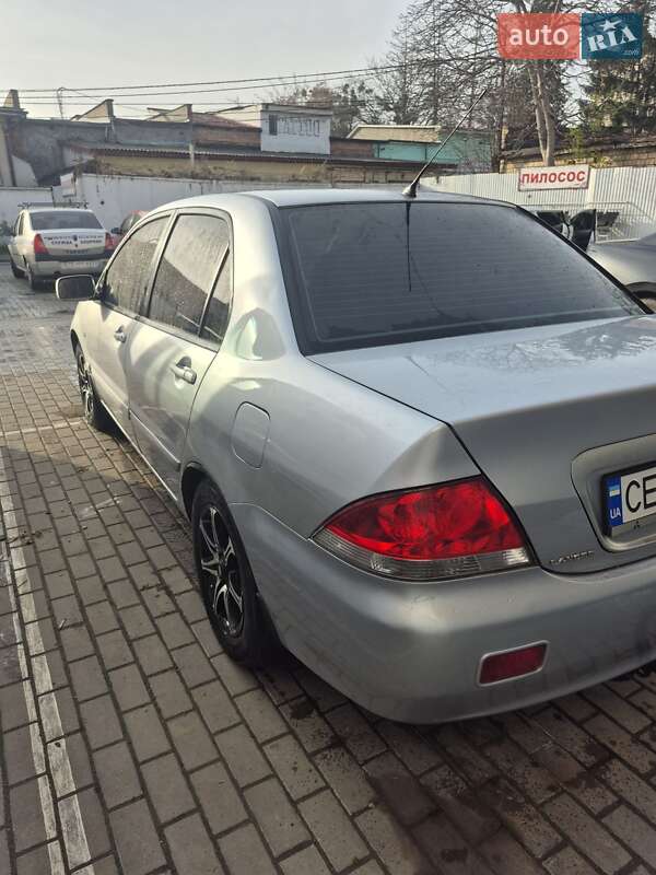 Седан Mitsubishi Lancer 2006 в Чернівцях