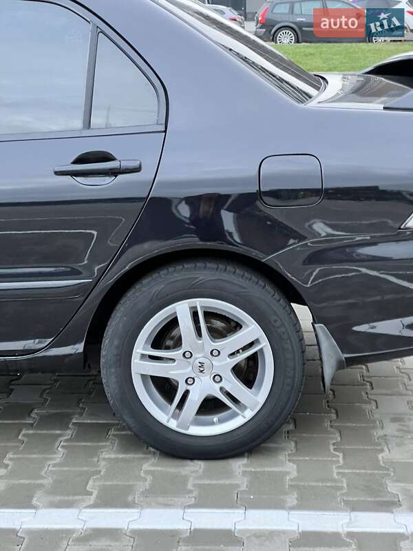 Седан Mitsubishi Lancer 2008 в Києві