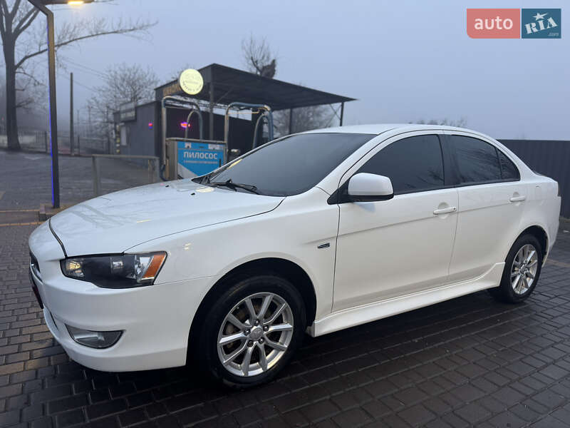 Седан Mitsubishi Lancer 2015 в Дніпрі