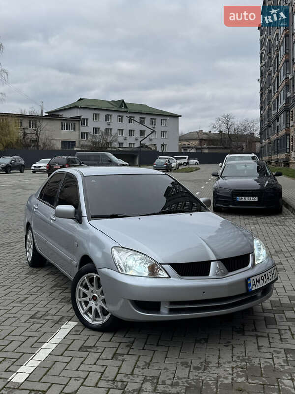 Седан Mitsubishi Lancer 2008 в Житомире