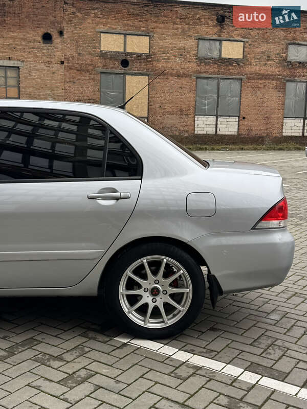 Седан Mitsubishi Lancer 2008 в Житомире