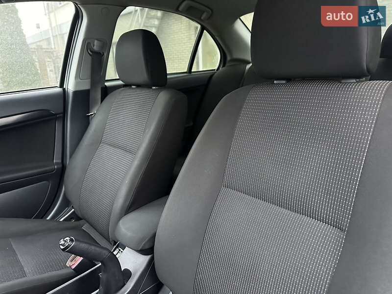 Седан Mitsubishi Lancer 2009 в Харкові