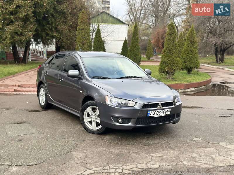 Хетчбек Mitsubishi Lancer 2009 в Києві