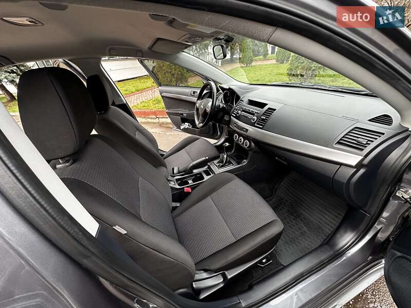 Хетчбек Mitsubishi Lancer 2009 в Києві