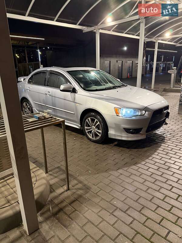 Седан Mitsubishi Lancer 2008 в Киеве
