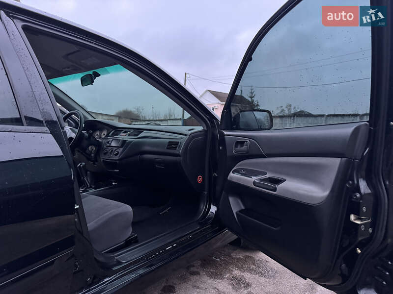 Седан Mitsubishi Lancer 2005 в Житомирі фото 35 Седан Mitsubishi Lancer 2005 в Житомирі