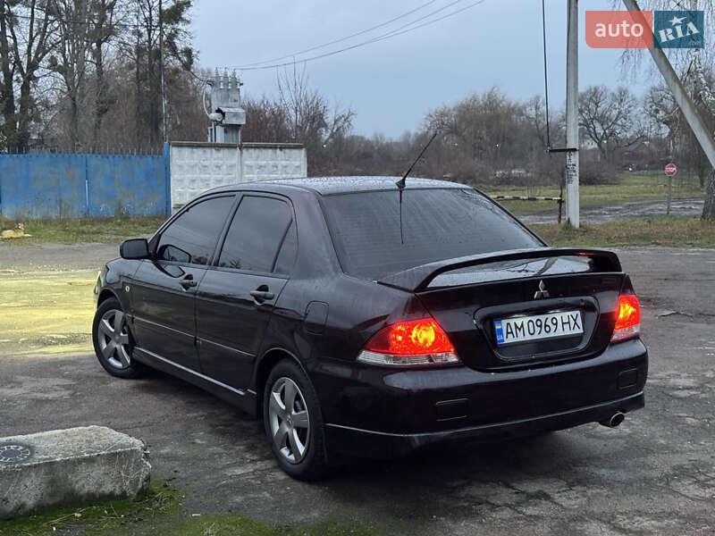 Седан Mitsubishi Lancer 2005 в Житомирі фото 44 Седан Mitsubishi Lancer 2005 в Житомирі