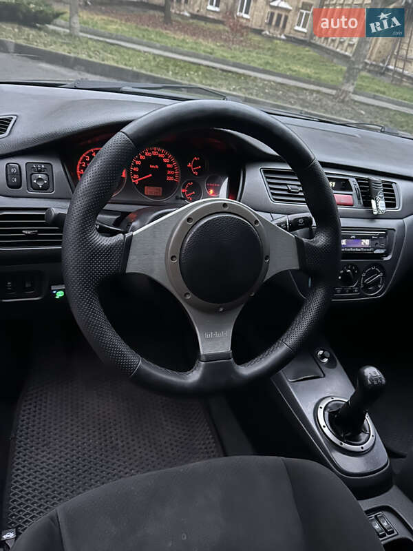 Седан Mitsubishi Lancer 2005 в Києві