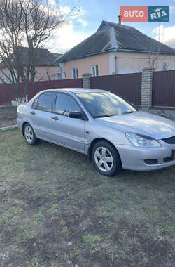 Седан Mitsubishi Lancer 2005 в Гребінці