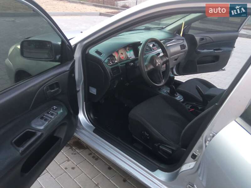 Универсал Mitsubishi Lancer 2006 в Виннице фото 11 Универсал Mitsubishi Lancer 2006 в Виннице
