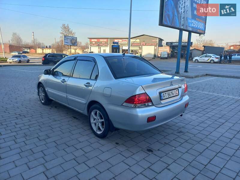 Седан Mitsubishi Lancer 2009 в Ивано-Франковске